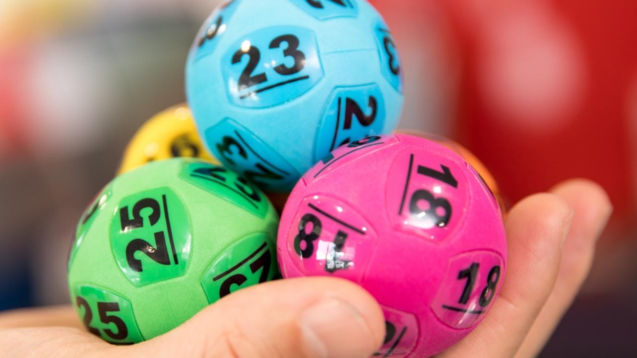 Oz Lotto jackpot: Melbourne woman wins $10m, thinks it’s a Nigerian ...