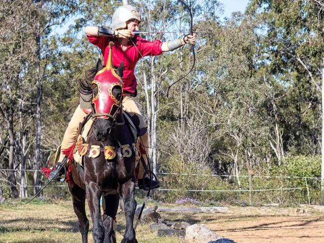 Steph Batterham horse archery