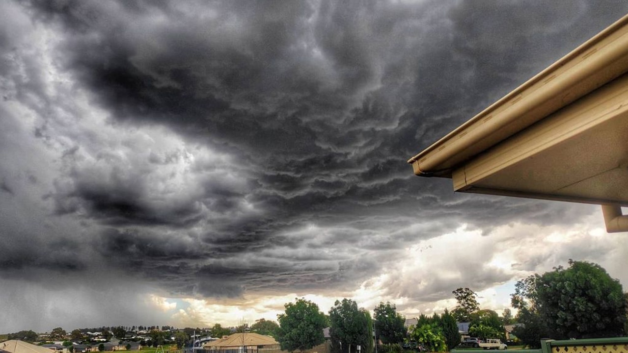 Storms rolling in over Dubbo, NSW. Picture: @chris_howster_howe / Instagram