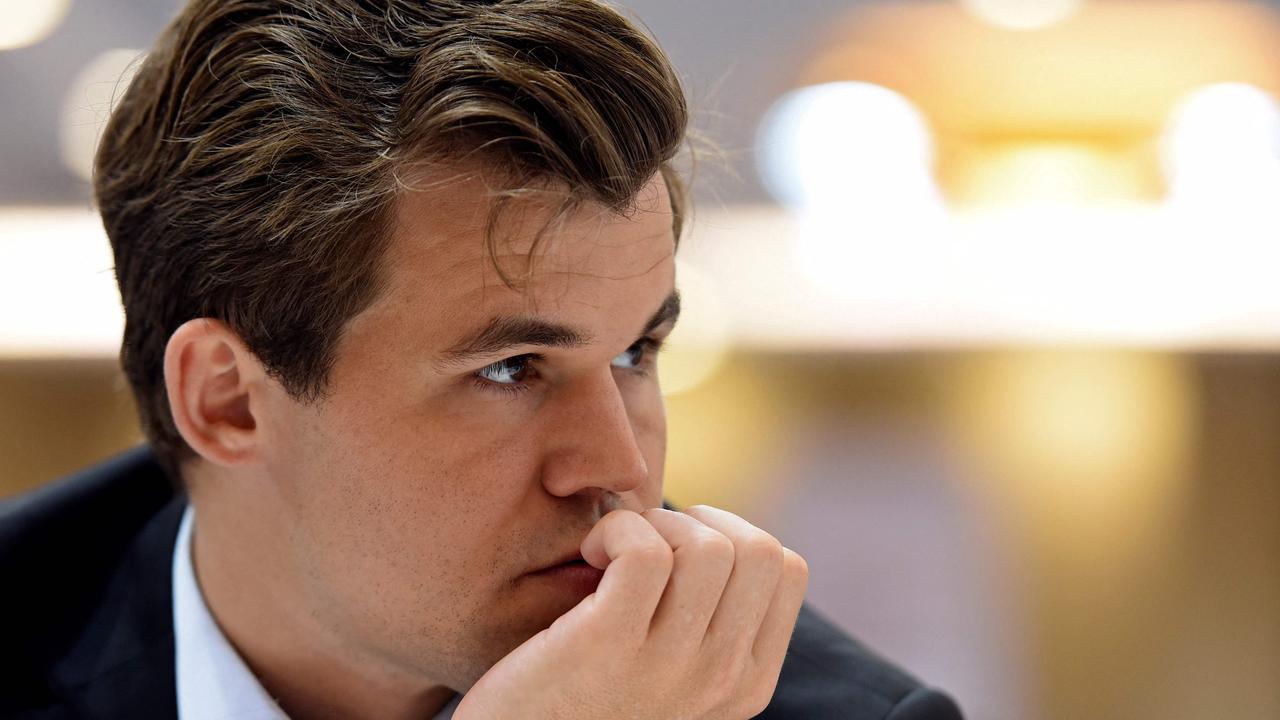 Magnus Carlsen stunningly quits chess game in protest against Hans