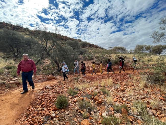 Spectacular new walking, cycling trail opens in Central Australia