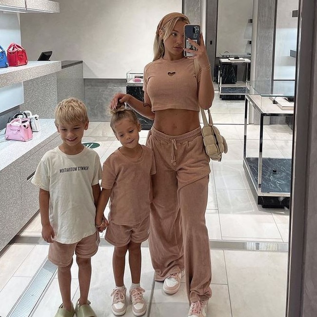 The mother-of-two with her children. Picture: Instagram/TammyHembrow