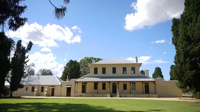 Harrington Park Homestead was previously owned by Sir Warwick Fairfax and Lady Mary Fairfax as a country retreat.