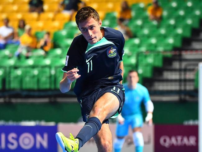 Futsalroos player Ethan De Melo will play for NSW Thunder in Melbourne next week.