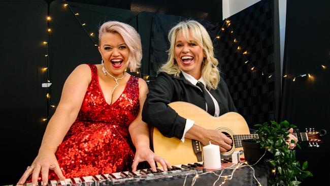 Libby O'Donovan and Beccy Cole pictured together for the Cabaret Festival in Adelaide in 2020. Picture: Morgan Sette