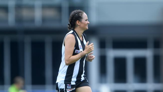 Katie Wills in the first game of the NTFL 22/23 season. Picture: (A)manda Parkinson