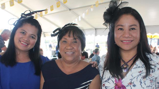Mary Grace Hobson, Linda Richards and Jonalyn Jinson, from Ballina, at the Ballina Cup.