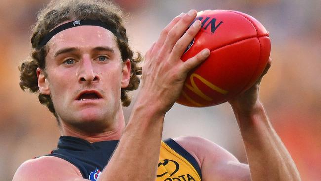 Crows hard nut happy to wait on new contract