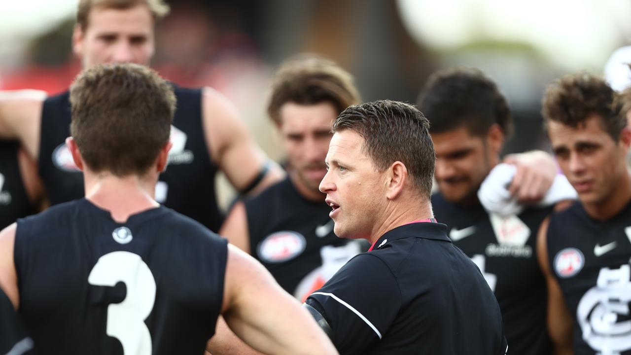 Carlton coach Brendon Bolton talks to his troops on Sunday.