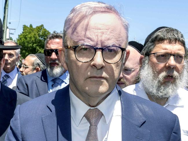 MELBOURNE, AUSTRALIA - NewsWire Photos - December 10, 2024:  , Prime Minister Anthony Albanese visits Adass Israel Synagogue in Ripponlea which was destroyed when fire bombed last week., Picture: NewsWire /David Geraghty