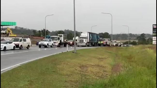 Watch: Truck Collision on Bruce Highway in Gympie