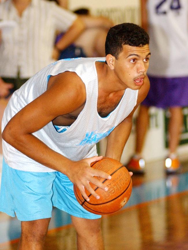 Kerry Williams early days playing for the Cairns Marlins. Cairns Basketball.