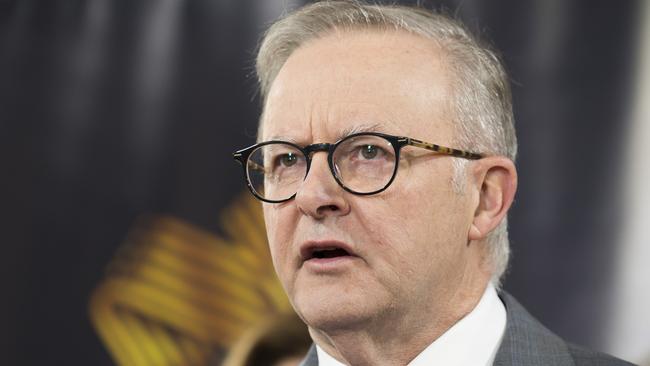 A poll has found that more than a quarter of the people who voted for Anthony Albanese at the last election plan to take their vote elsewhere. Picture: Martin Ollman