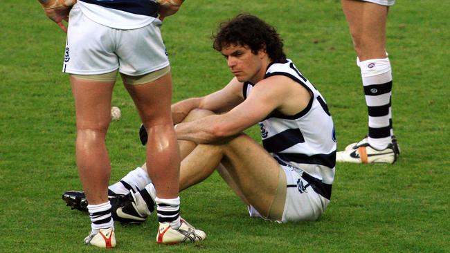 A dejected Matthew Scarlett after the 2008 Grand Final. 