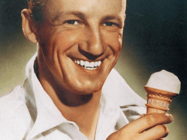 Cricketer Don Bradman promotes Peters Ice Cream.
