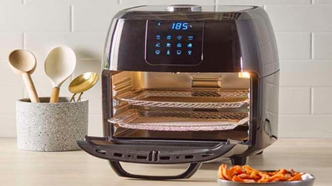 Enjoy tasty perfection with Mistral's 10 Litre Digital Air Fryer