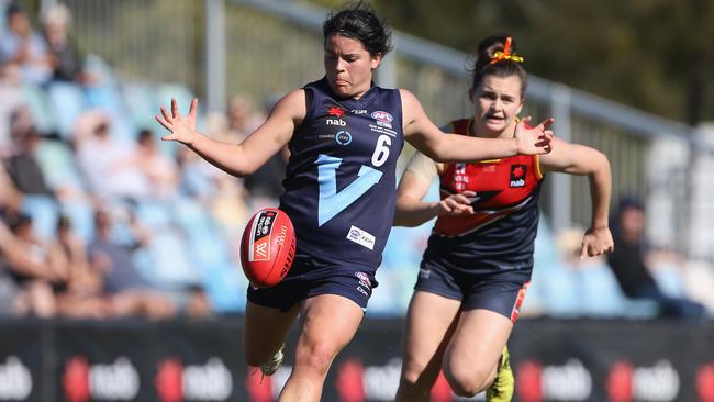 Madison Prespakis gets a kick away for Vic Metro. Picture: Getty Images.