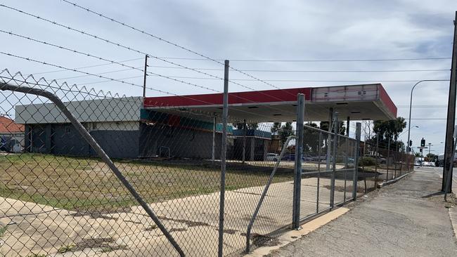 An abandoned Fulham Gardens service station. Picture: Paula Thompson