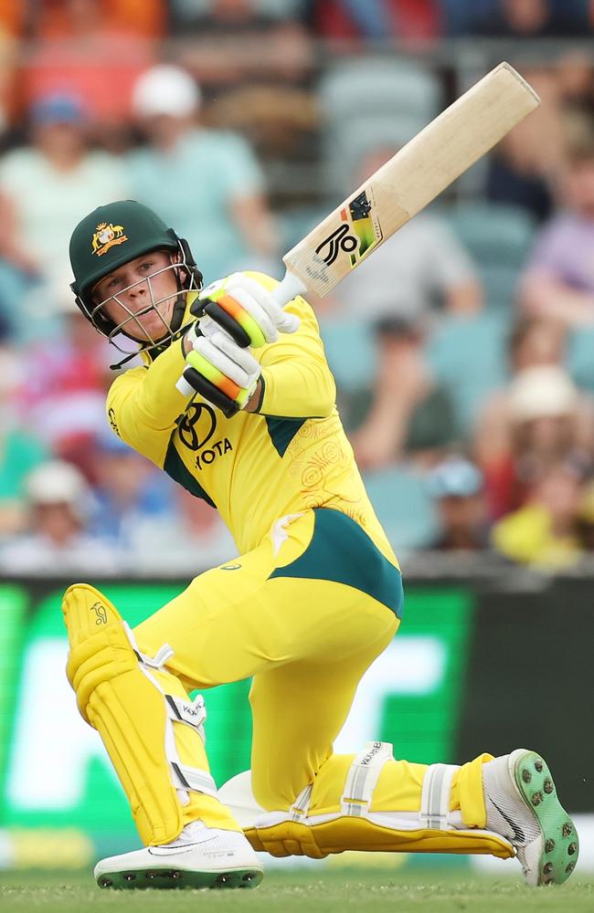 David Warner has urged Jake Fraser-McGurk to find a second gear with his batting. Picture: Getty Images