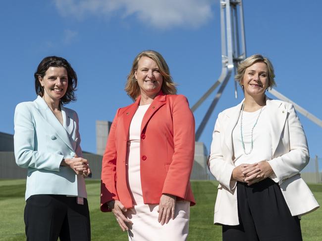 WARNING: Do not use images without permission from Wentworth Courier editor tim.mcintyre@news.com.au Exclusive photos for Wentworth Courier. , , Zali Steggall, Kylea Tink and Allegra Spender MPs on the lawn outside at parliament house Canberra. Photographed on November 10th 2022, , Photos by Martin Ollman