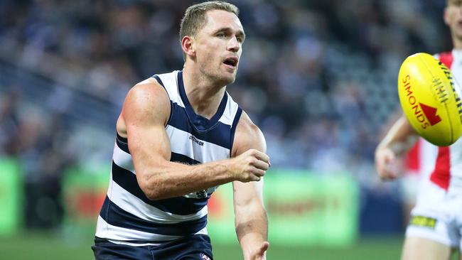 Robertson has been compared to superstar Cat Joel Selwood. Picture: AAP