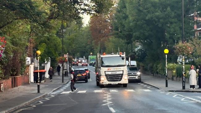 The original image of Abbey Road.