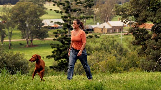 Penny Thomson on Maryland Farm at Bringelly in 2004.