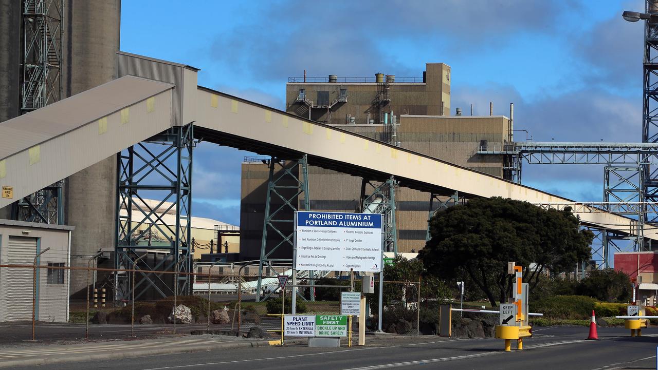 AGL faces write off after end of Portland smelter hedging