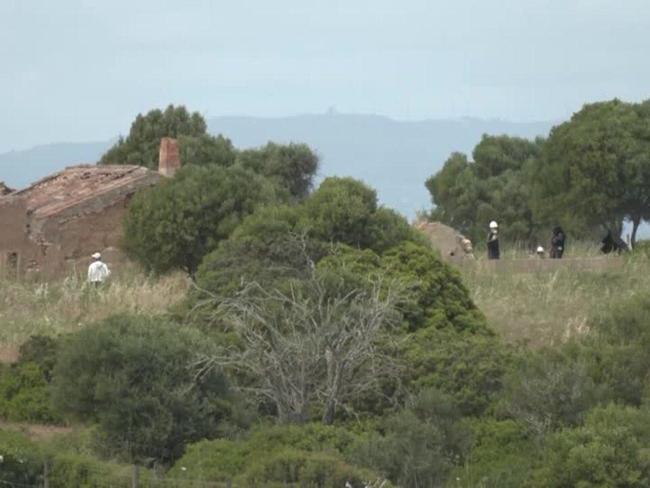 Police comb vast area of Portugal's Algarve in Madeleine McCann case
