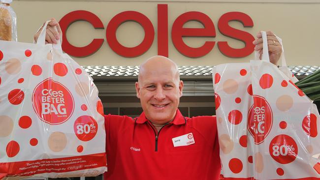 Hope Island Coles becomes first in the state to remove single-use plastic carry bags. Today is the first day of the rollout. State Manager Jerry Farrell with the bags. . Picture Glenn Hampson