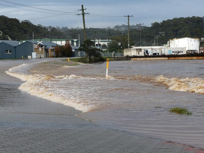 Flooding of the Emu River at Wivenhoe, Burnie. Picture: CHRIS KIDD