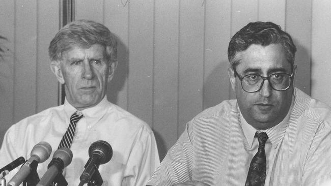 Australian Federal Defence Minister Robert Ray (R) with NZ Defence Minister Warren Cooper.