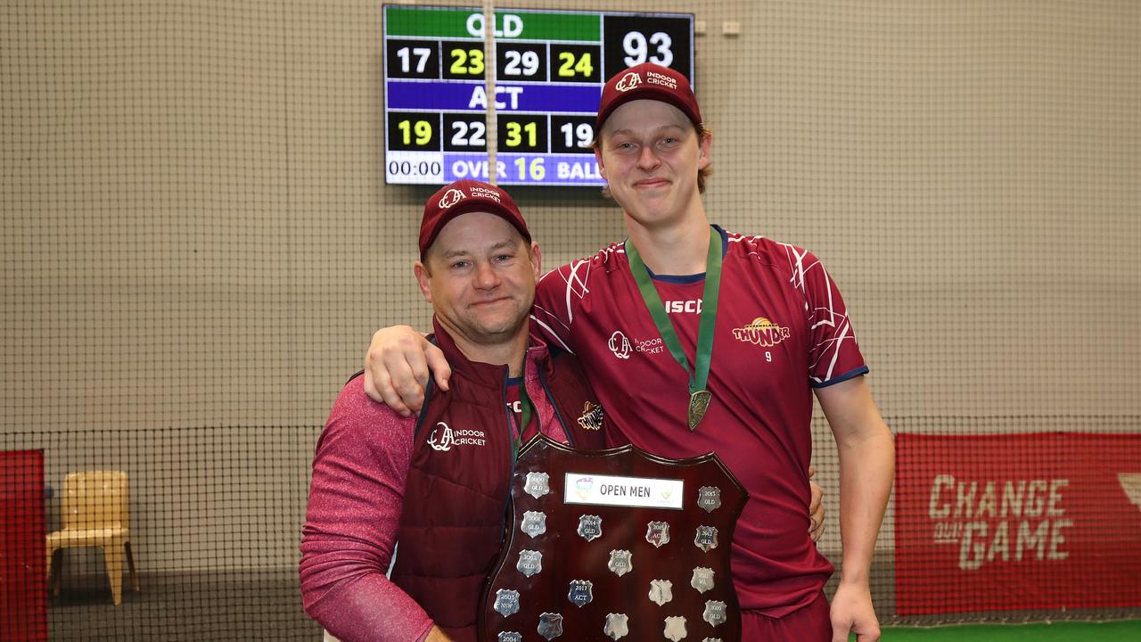 Lyle (left) and Jaidyn Teske at the Indoor Cricket National Championships for Queensland. Photo by Graham Denholm/Getty Images