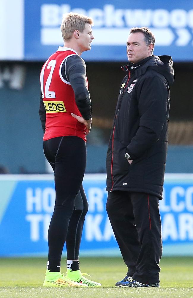 Alan Richardson describes Nick Riewoldt as a terrific leaders who set a great example to his teammates.