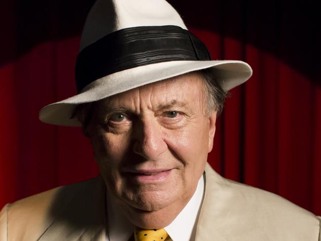 Barry Humphries - Adelaide Cabaret Festival 2015 - Photo by Claudio Raschella