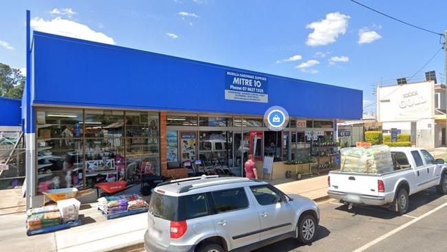 Drunken tradie smashes Miles ATM in ‘random’ violent rage