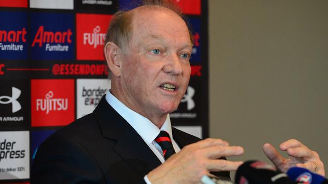 MELBOURNE, AUSTRALIA - NewsWire Photos SEPTEMBER 30TH, 2022: Essendon President David Barham, speaks to the media, about newly-appointed senior coach Brad Scott, at the NEC Hangar. Picture: NCA NewsWire / Nicki Connolly