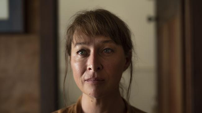 Asher Keddie is Sally Morgan in The Lost Flowers of Alice Hart. Picture: Prime Video