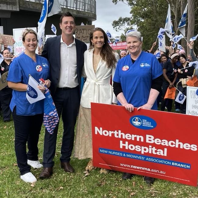 Independent state MP for Wakehurst Michael Regan and the independent state MP-elect for Pittwater, Jacqui Scruby, offer their support at the stop work rally. Picture: Supplied