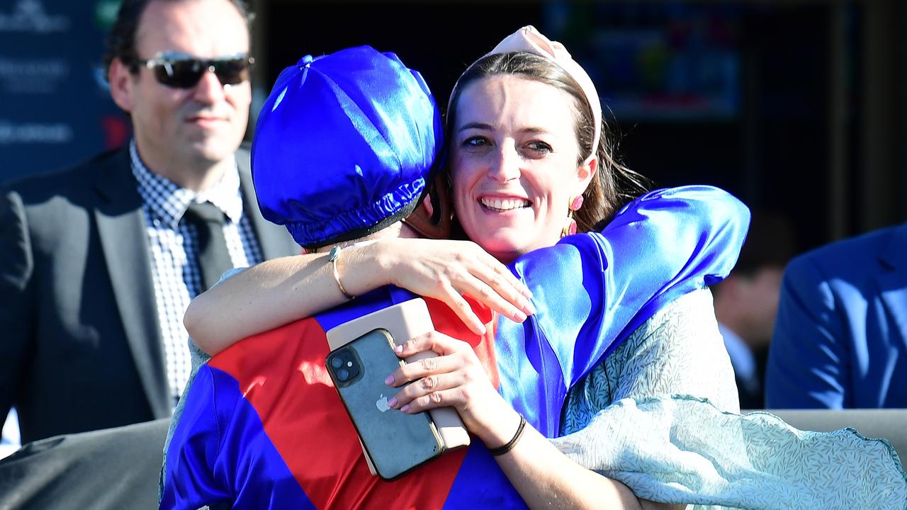 Annabel Neasham celebrates Zaaki’s Q22 win with jockey James McDonald. Photo: Grant Peters/ Trackside Photography.