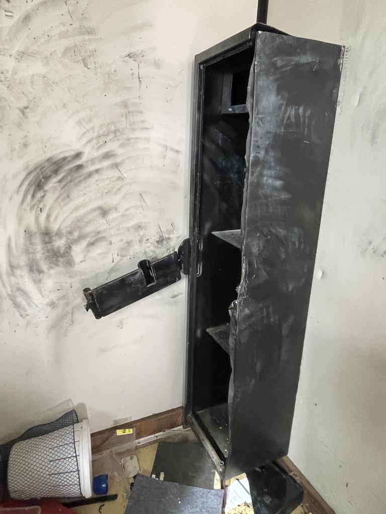 A safe door ripped off during a destructive burglary at Gracemere’s Zebra Metals where business owner Ron Bowes says the want-to-be thieves caused over $100,00 in damages.