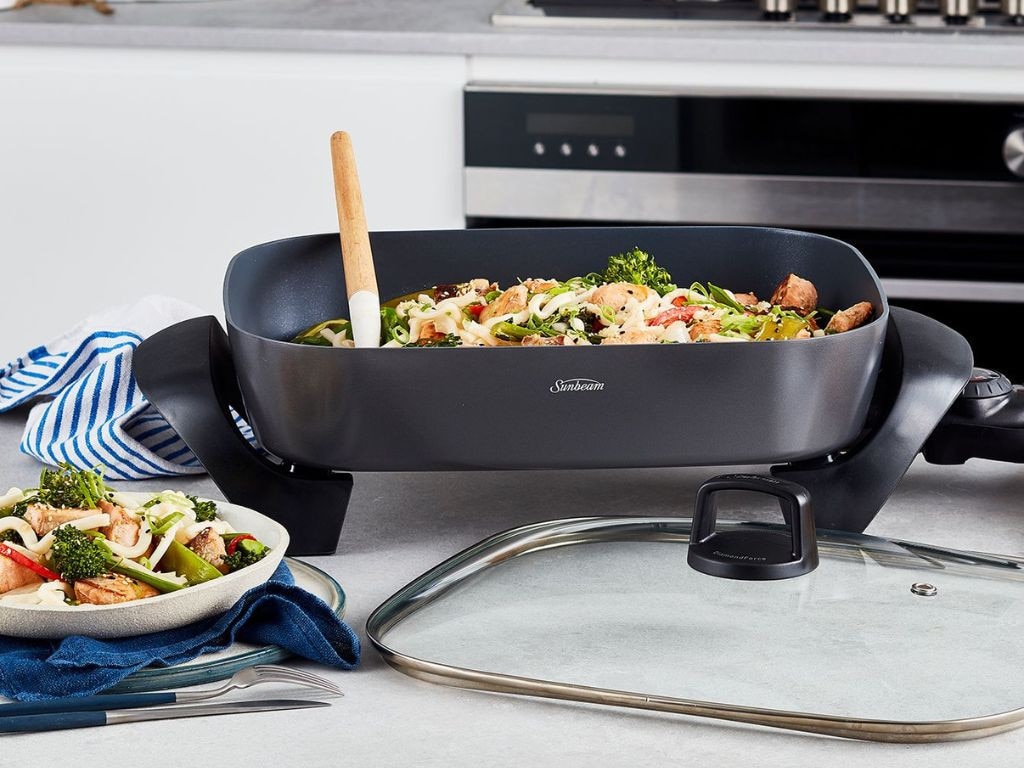 Sunbeam DiamondForce Banquet Frypan. Picture: Sunbeam.