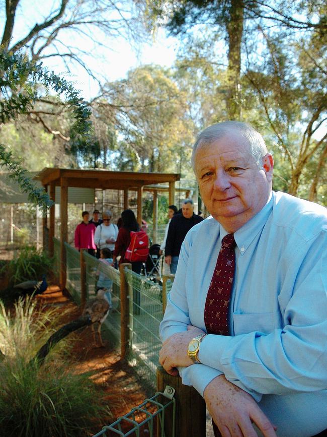 Mark Thomas getting ready for retirement from Featherdale on July 14, 2004. Picture: Ann Moran