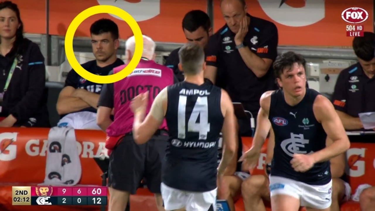 ‘Fuming’: Carlton fan-favourite shown door days after ugly treatment