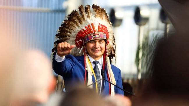 Wab Kinew Sworn In As Manitoba’s 1st First Nations Premier | News.com ...