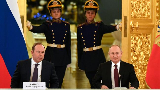 Russian President Vladimir Putin (R) and Chief of Staff of the Presidential Executive Office Anton Vaino. Picture: Alexander Nemenov/AFP