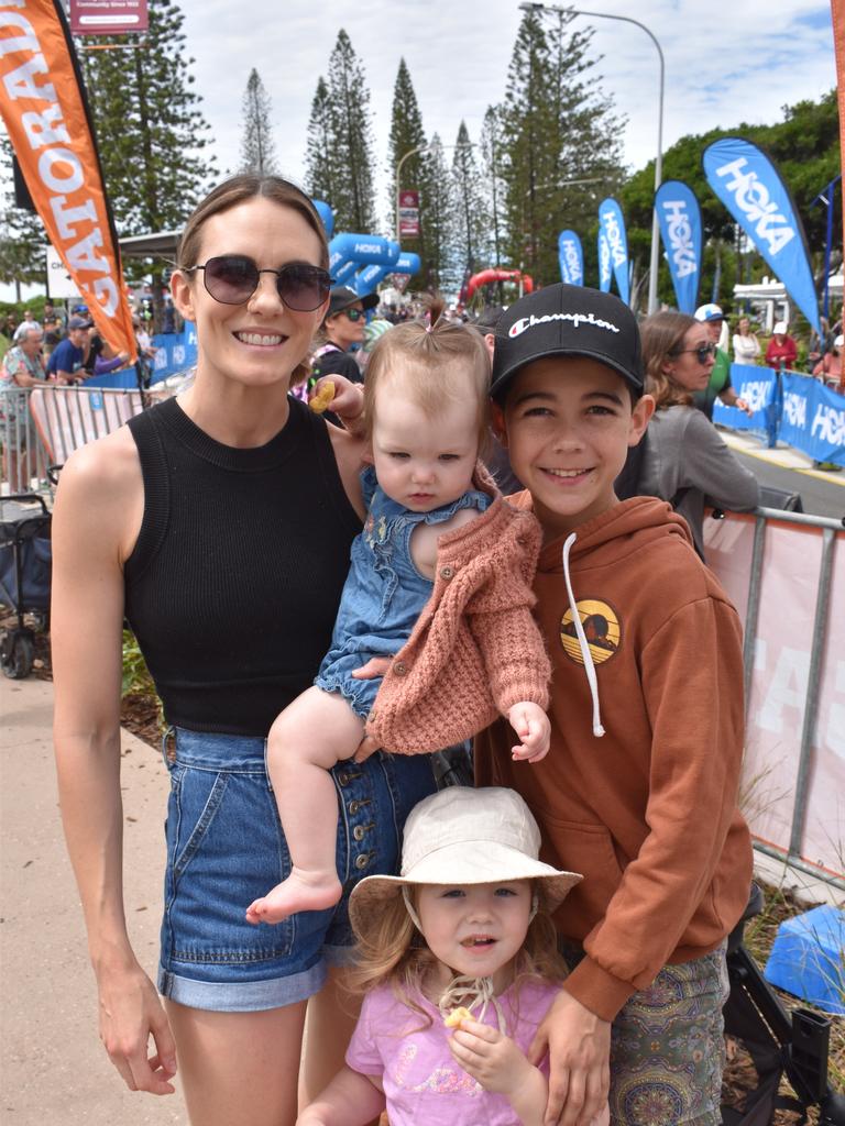 Alyssa Bindley, Lachlan Bindley, Isabelle Bindley and Summer Bindley at the Sunshine Coast Ironman 70.3 at Mooloolaba 2022.