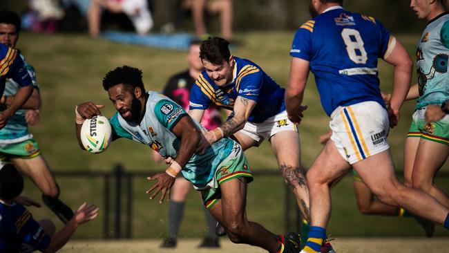 Theo Hippi with the ball for the Dirawongs. Picture: Elise Derwin