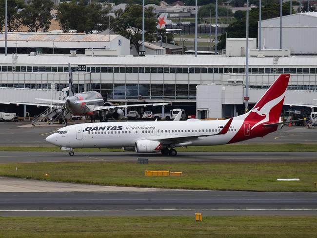 International flights to Australia will resume on Monday. Picture: NCA NewsWire/Gaye Gerard