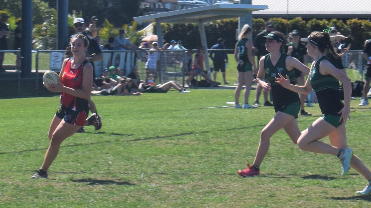 U16 Girls Brisbane Cobras vs Tasmania Thunder at the National Youth Touch Football Championships, Kawana 2022. Picture: Eddie Franklin